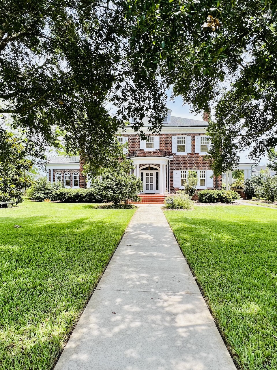 The Wheeler-Evans House, a 1928 Colonial Revival home in Oviedo, Florida